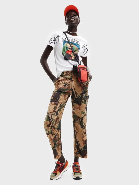 Desigual Γυναίκες T-shirts T-Shirt Emma 22WWTK19 Έγχρωμο Regular Fit 4 Desigual Γυναίκες T-shirts T-Shirt Emma 22WWTK19 Έγχρωμο Regular Fit - Image 2