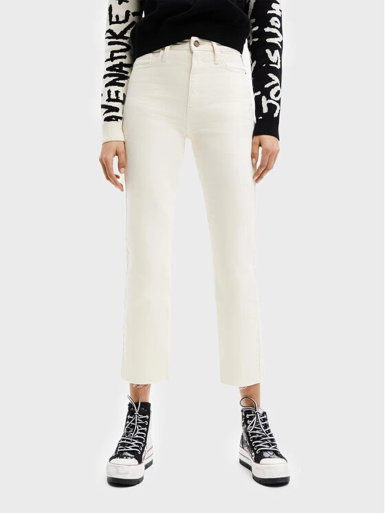 Desigual Γυναίκες Straight Leg Τζιν 22WWDD09 Μπεζ Straight Fit 3 Desigual Γυναίκες Straight Leg Τζιν 22WWDD09 Μπεζ Straight Fit