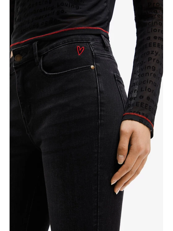 Desigual Γυναίκες Τζιν 22WWDD25 Μαύρο Skinny Fit 6 Desigual Γυναίκες Τζιν 22WWDD25 Μαύρο Skinny Fit - Image 4