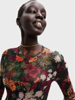 Desigual Γυναίκες Μπλουζάκια Μπλουζάκι Uxia 22WWTK63 Έγχρωμο Slim Fit -Εξοδος Desigual Κατάστημα unnamed file 1298