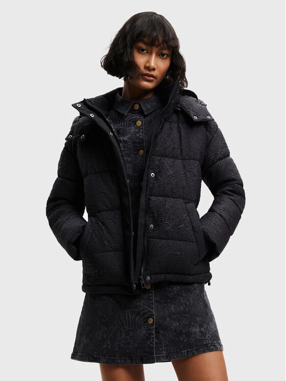 Desigual Γυναίκες Χειμωνιάτικα Μπουφάν Μπουφάν πουπουλένιο Estocolmo 22WWEW18 Μαύρο Regular Fit 3 Desigual Γυναίκες Χειμωνιάτικα Μπουφάν Μπουφάν πουπουλένιο Estocolmo 22WWEW18 Μαύρο Regular Fit