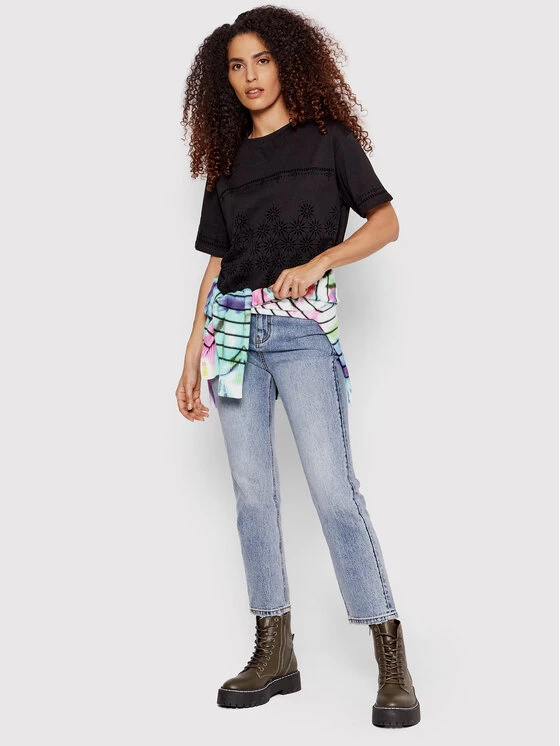 Desigual Γυναίκες T-shirts T-Shirt Padel 22SWTK63 Μαύρο Oversize 4 Desigual Γυναίκες T-shirts T-Shirt Padel 22SWTK63 Μαύρο Oversize - Image 2