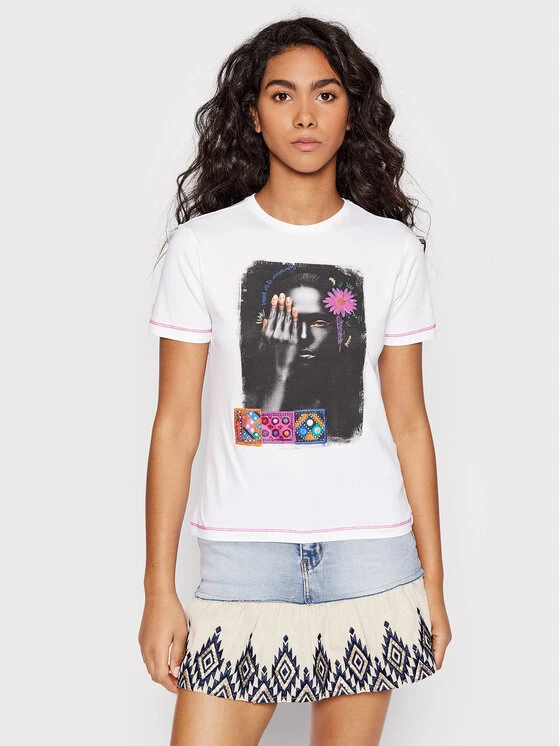 Desigual Γυναίκες T-shirts T-Shirt Marga 22SWTK24 Λευκό Regular Fit 3 Desigual Γυναίκες T-shirts T-Shirt Marga 22SWTK24 Λευκό Regular Fit