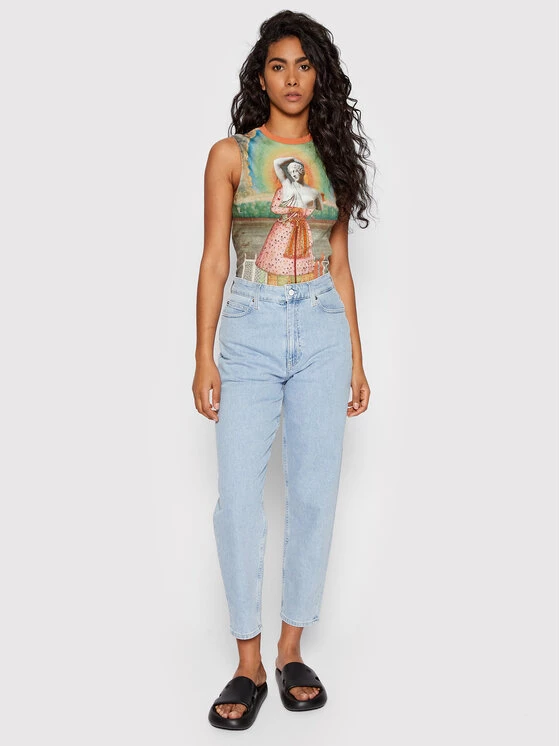 Desigual Γυναίκες Μπλουζάκια Μπλουζάκι Dharma 22SWTK13 Πράσινο Regular Fit 4 Desigual Γυναίκες Μπλουζάκια Μπλουζάκι Dharma 22SWTK13 Πράσινο Regular Fit - Image 2