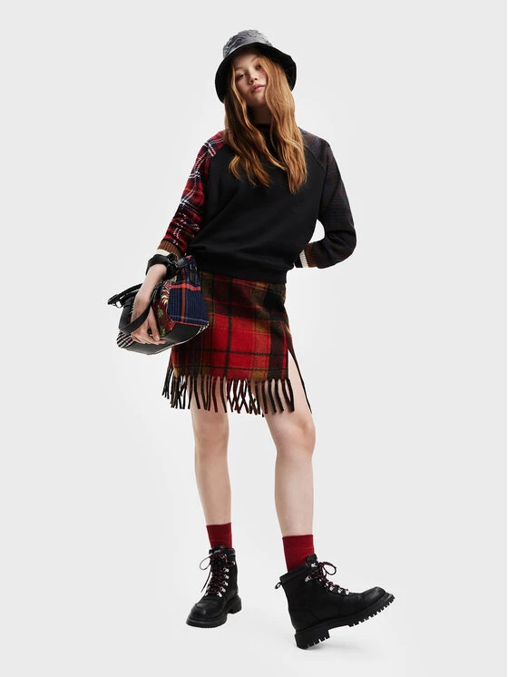 Desigual Γυναίκες Μπλούζες Χωρίς Φερμουάρ Μπλούζα Checks 22WWSK51 Μαύρο Regular Fit 4 Desigual Γυναίκες Μπλούζες Χωρίς Φερμουάρ Μπλούζα Checks 22WWSK51 Μαύρο Regular Fit - Image 2