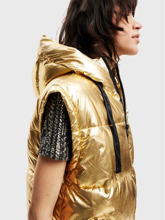 Desigual Γυναίκες Χειμωνιάτικα Μπουφάν Μπουφάν πουπουλένιο Jiman 22WWEWB9 Χρυσό Oversize 6 Desigual Γυναίκες Χειμωνιάτικα Μπουφάν Μπουφάν πουπουλένιο Jiman 22WWEWB9 Χρυσό Oversize - Image 4