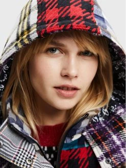 Desigual Γυναίκες Γιλέκα Γιλέκο Copenhague 22WWEW22 Έγχρωμο Regular Fit -Εξοδος Desigual Κατάστημα unnamed file 3034