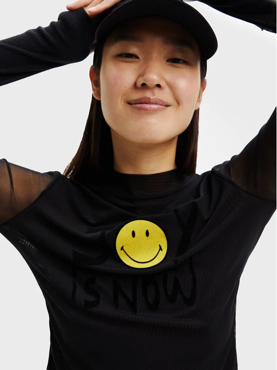 Desigual Γυναίκες Μπλουζάκια Μπλουζάκι SMILEY Ilusion 22WWTK38 Μαύρο Slim Fit 6 Desigual Γυναίκες Μπλουζάκια Μπλουζάκι SMILEY Ilusion 22WWTK38 Μαύρο Slim Fit - Image 4