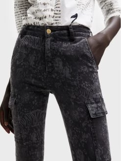 Desigual Γυναίκες Τζιν 22WWDD18 Μαύρο Skinny Fit 10 Desigual Γυναίκες Τζιν 22WWDD18 Μαύρο Skinny Fit -Εξοδος Desigual Κατάστημα unnamed file 439