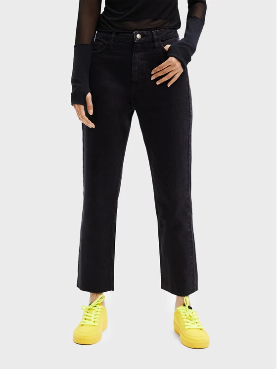 Desigual Γυναίκες Straight Leg Τζιν 22WWDD64 Μαύρο Straight Fit 3 Desigual Γυναίκες Straight Leg Τζιν 22WWDD64 Μαύρο Straight Fit