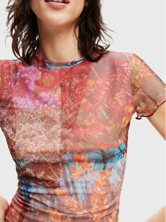 Desigual Γυναίκες Μπλουζάκια Μπλουζάκι Bora 22WWTK10 Έγχρωμο Slim Fit 6 Desigual Γυναίκες Μπλουζάκια Μπλουζάκι Bora 22WWTK10 Έγχρωμο Slim Fit - Image 4