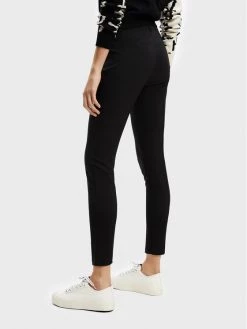 Desigual Γυναίκες Υφασμάτινα Παντελόνια Παντελόνι υφασμάτινο Coruna 22WWPW23 Μαύρο Regular Fit 9 Desigual Γυναίκες Υφασμάτινα Παντελόνια Παντελόνι υφασμάτινο Coruna 22WWPW23 Μαύρο Regular Fit -Εξοδος Desigual Κατάστημα unnamed file 598