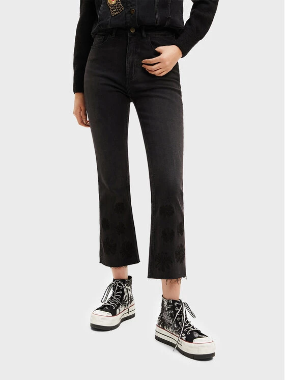 Desigual Γυναίκες Bootcut Τζιν 22WWDD51 Μαύρο Flare Fit 3 Desigual Γυναίκες Bootcut Τζιν 22WWDD51 Μαύρο Flare Fit