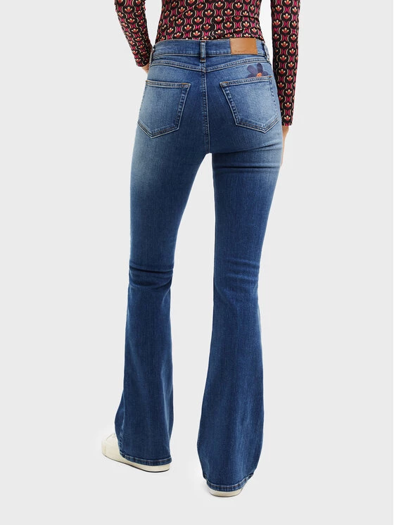 Desigual Γυναίκες Bootcut Τζιν Mia 22WWDD53 Μπλε Flare Fit 5 Desigual Γυναίκες Bootcut Τζιν Mia 22WWDD53 Μπλε Flare Fit - Image 3