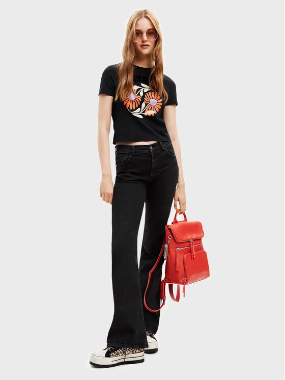 Desigual Γυναίκες T-shirts T-Shirt Elda 22WWTK41 Μαύρο Regular Fit 4 Desigual Γυναίκες T-shirts T-Shirt Elda 22WWTK41 Μαύρο Regular Fit - Image 2