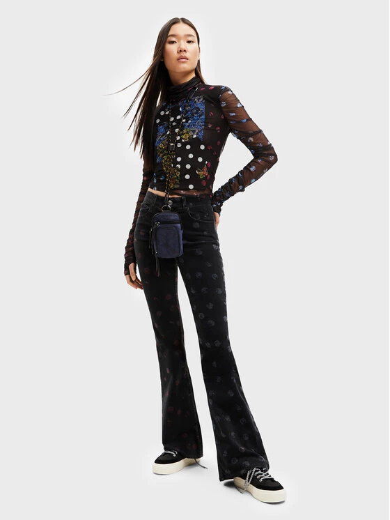 Desigual Γυναίκες Μπλουζάκια Μπλουζάκι MONSIEUR CHRISTIAN LACROIX Ruby 22WWTK47 Μαύρο Slim Fit 4 Desigual Γυναίκες Μπλουζάκια Μπλουζάκι MONSIEUR CHRISTIAN LACROIX Ruby 22WWTK47 Μαύρο Slim Fit - Image 2