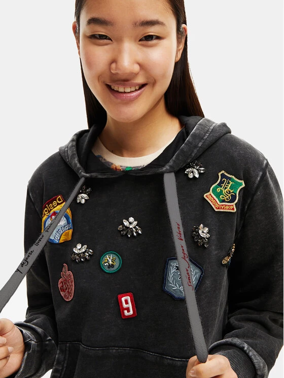 Desigual Γυναίκες Μπλούζες Μπλούζα Stamps 22WWSK56 Μαύρο Regular Fit 6 Desigual Γυναίκες Μπλούζες Μπλούζα Stamps 22WWSK56 Μαύρο Regular Fit - Image 4