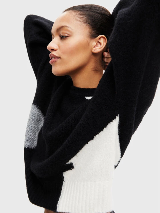 Desigual Γυναίκες Πουλόβερ Mina 22WWJF14 Μαύρο Loose Fit 6 Desigual Γυναίκες Πουλόβερ Mina 22WWJF14 Μαύρο Loose Fit - Image 4